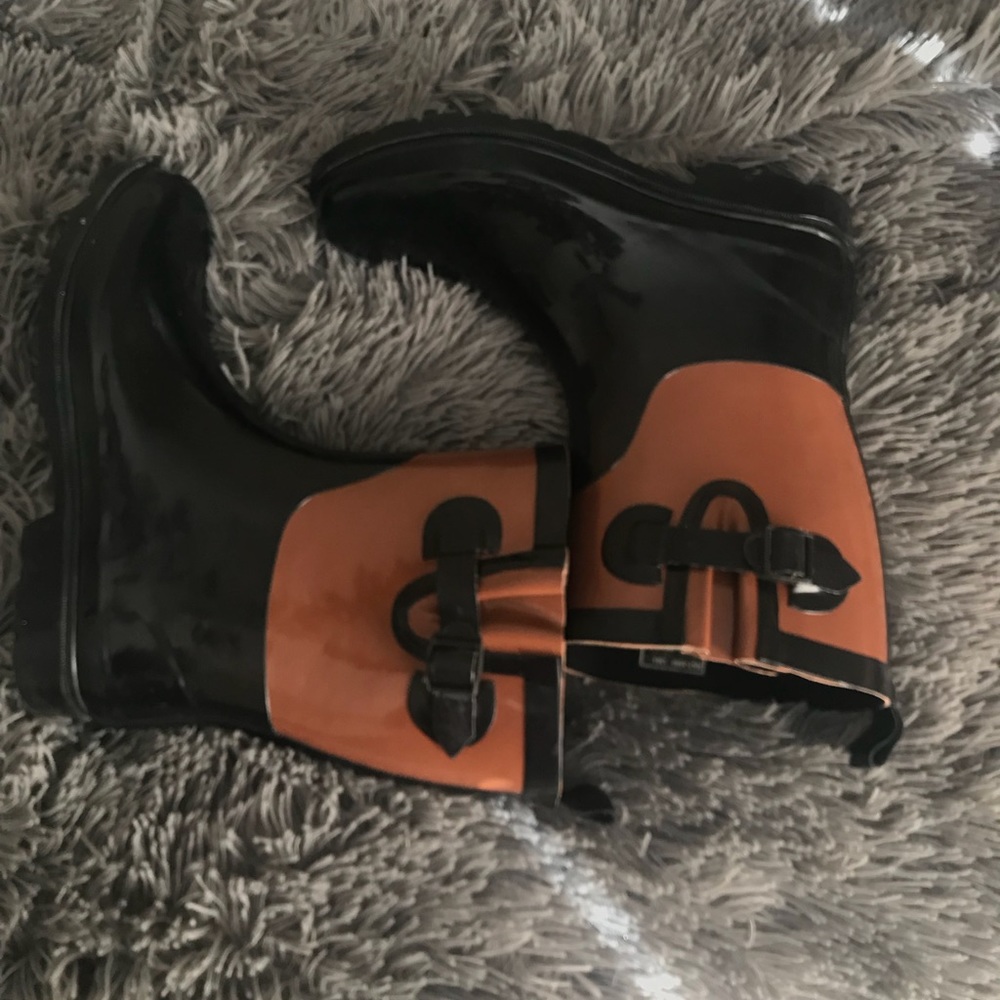 Size 12 Rain boots